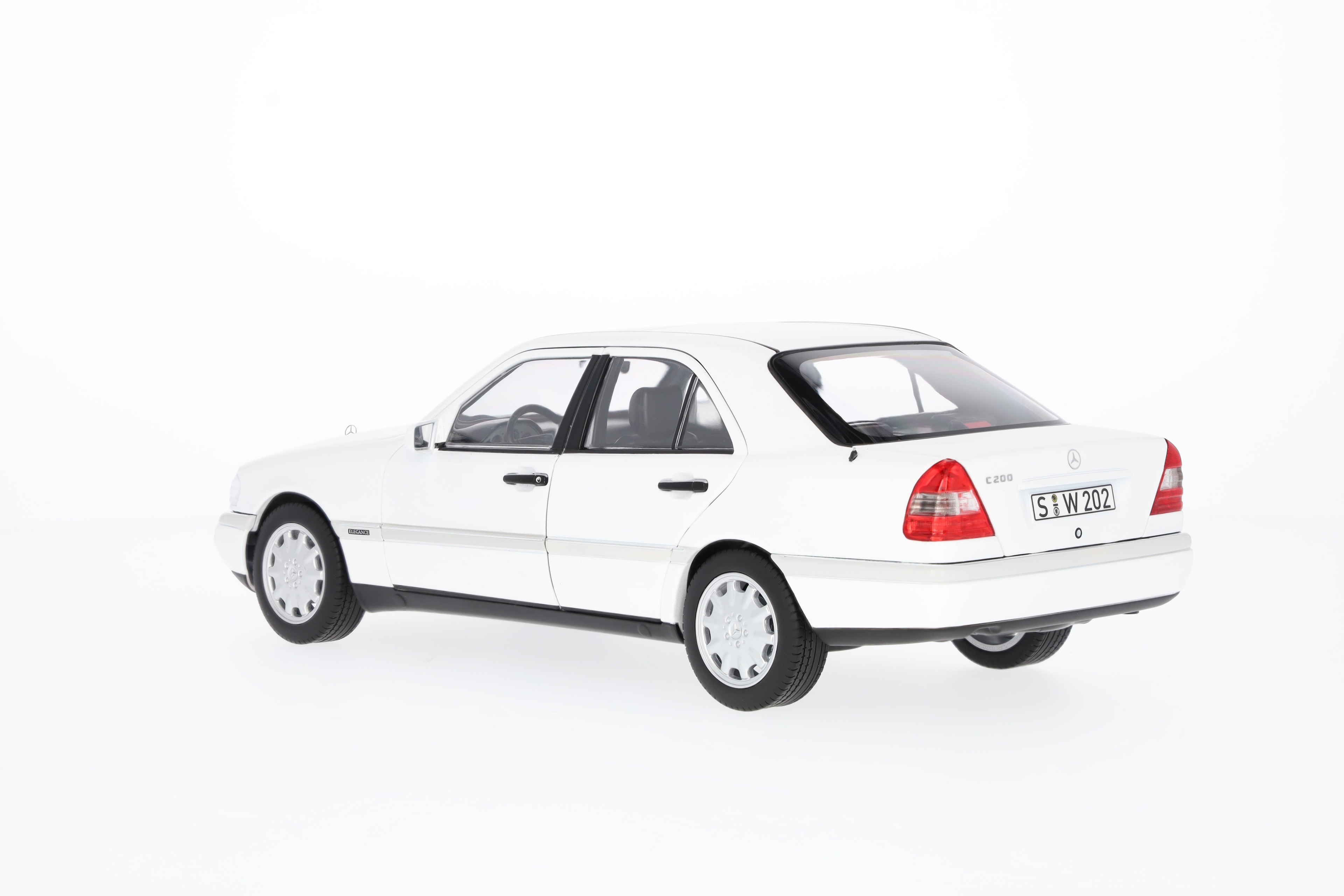 C 200 Limousine W 202 (1993-1996) - poolwit, Norev, 1:18