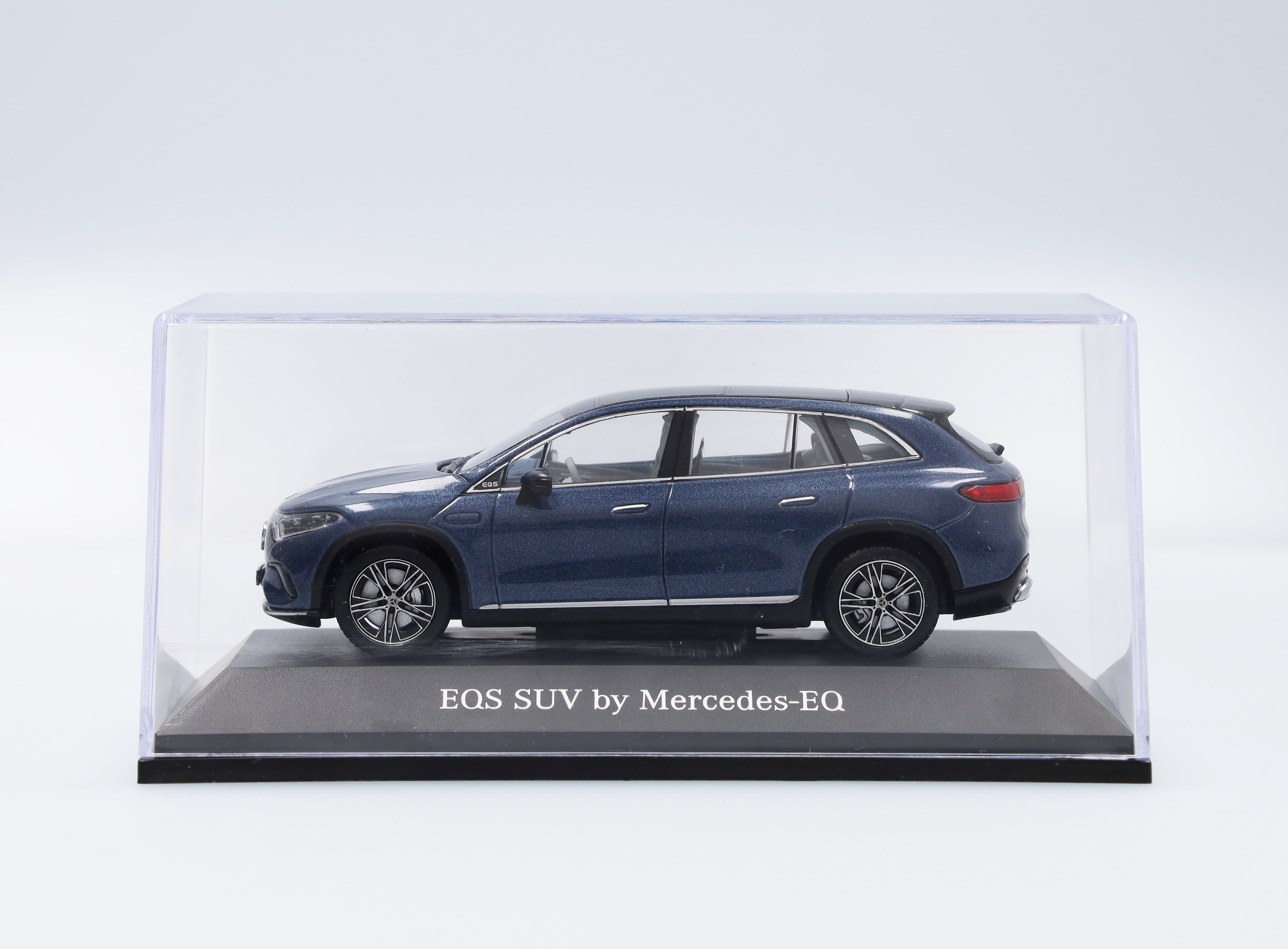 EQS SUV, X296 1:43, diverse kleuren