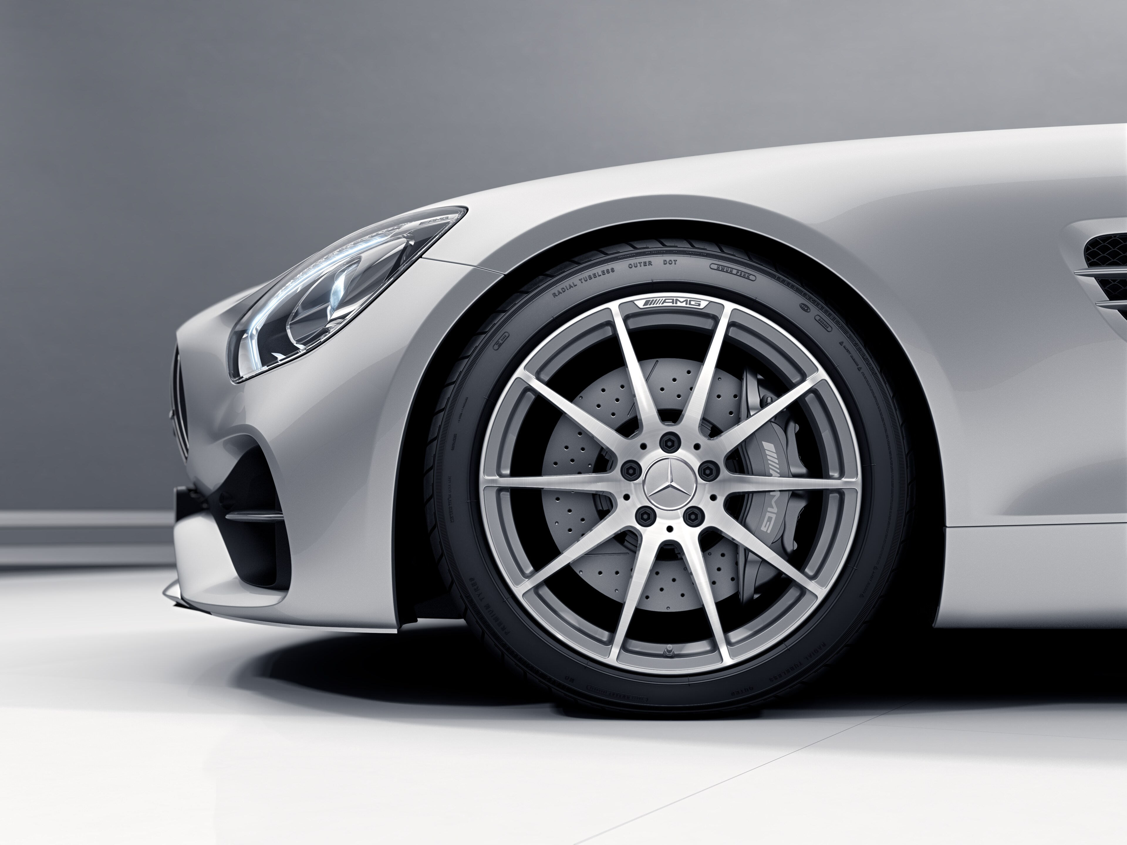 Tienspaaks gesmede AMG-velg, 48,3 cm (19 inch) - 9 J x 19 ET 61, titaniumgrijs, glanzend gepolijst
