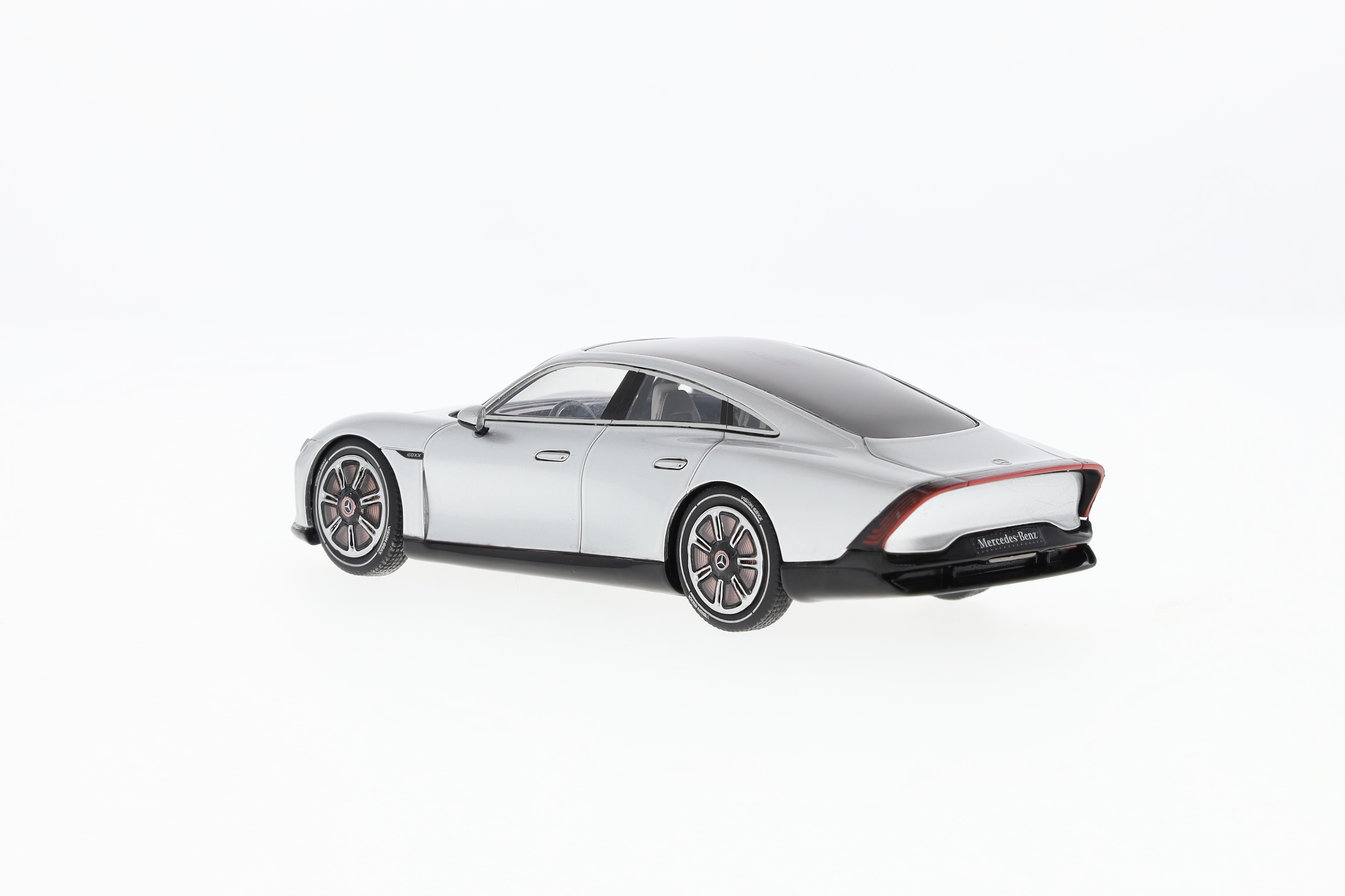 Vision EQXX, Showcar - zilver alubeam, AutoCult, 1:43