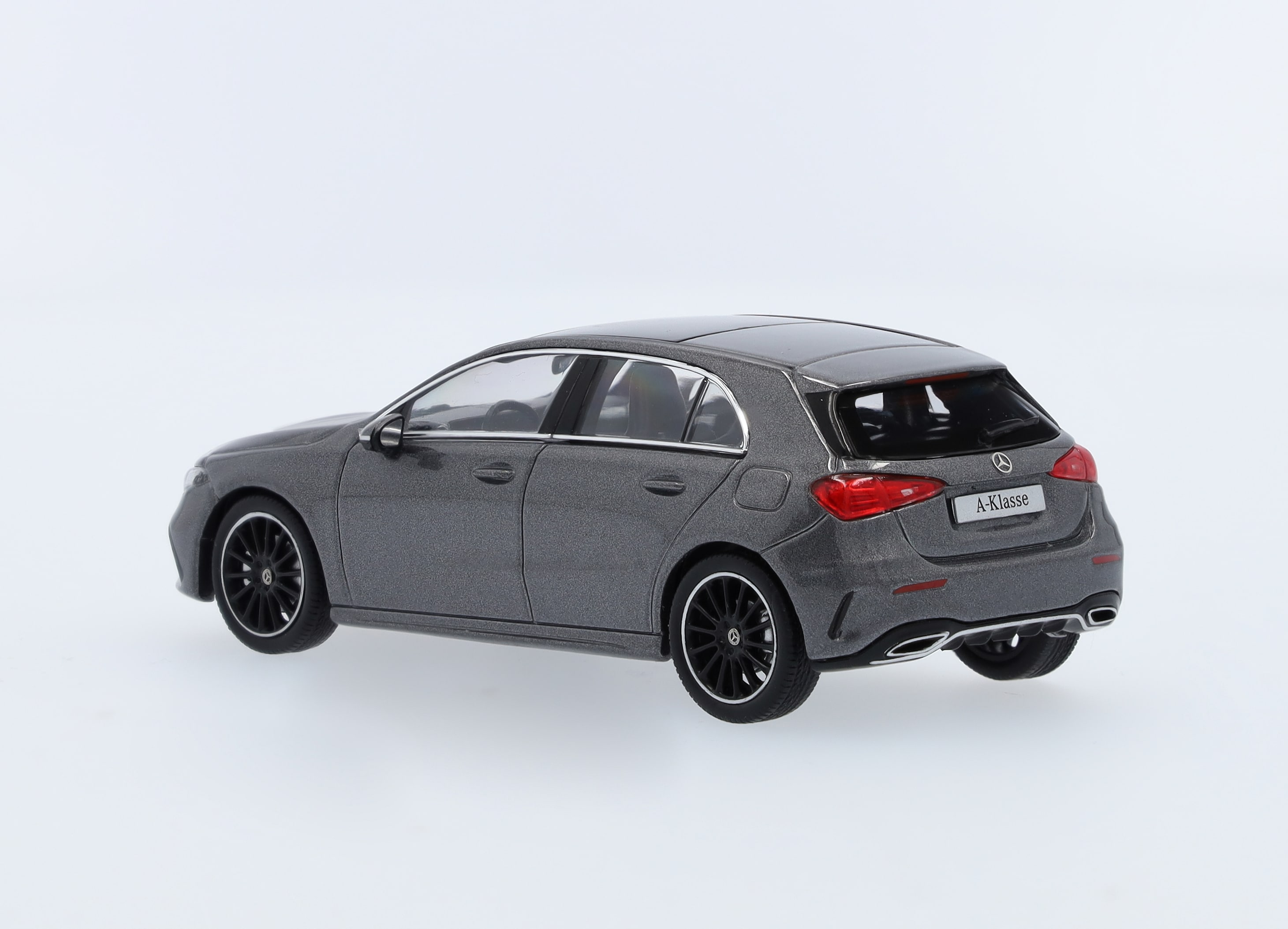 A-Klasse, Compacte limousine, AMG Line, W177 - berggrijs, Minimax, 1:43